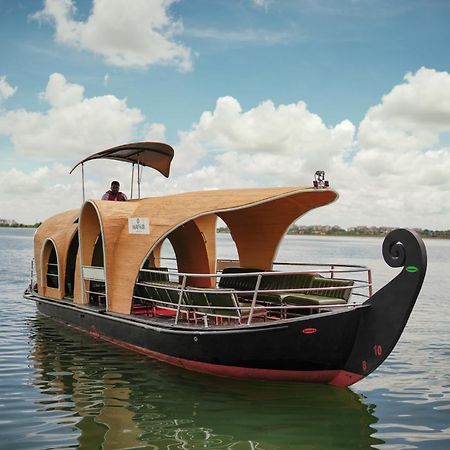Mayfair Lake Resort Rāipur Zewnętrze zdjęcie
