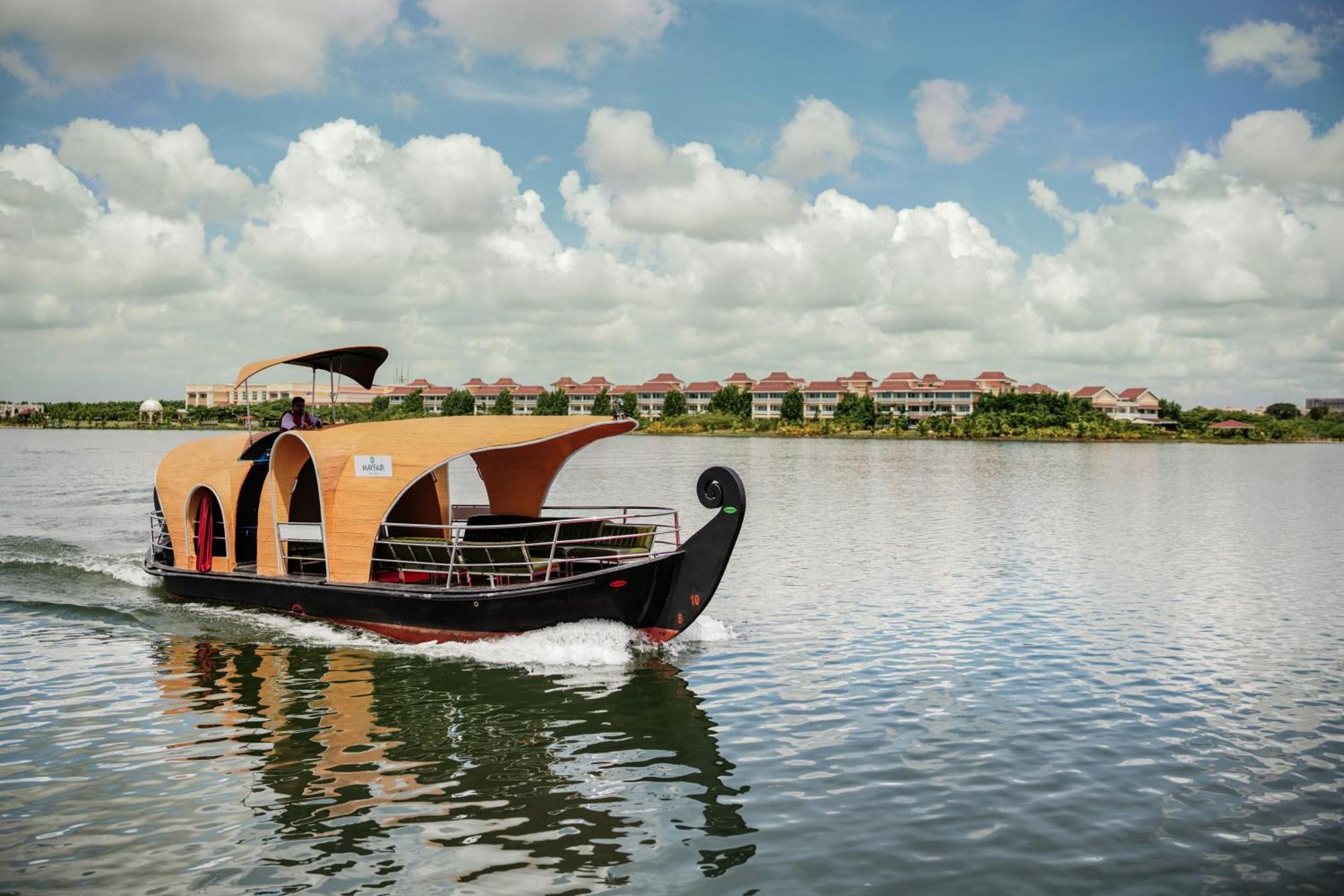 Mayfair Lake Resort Rāipur Zewnętrze zdjęcie
